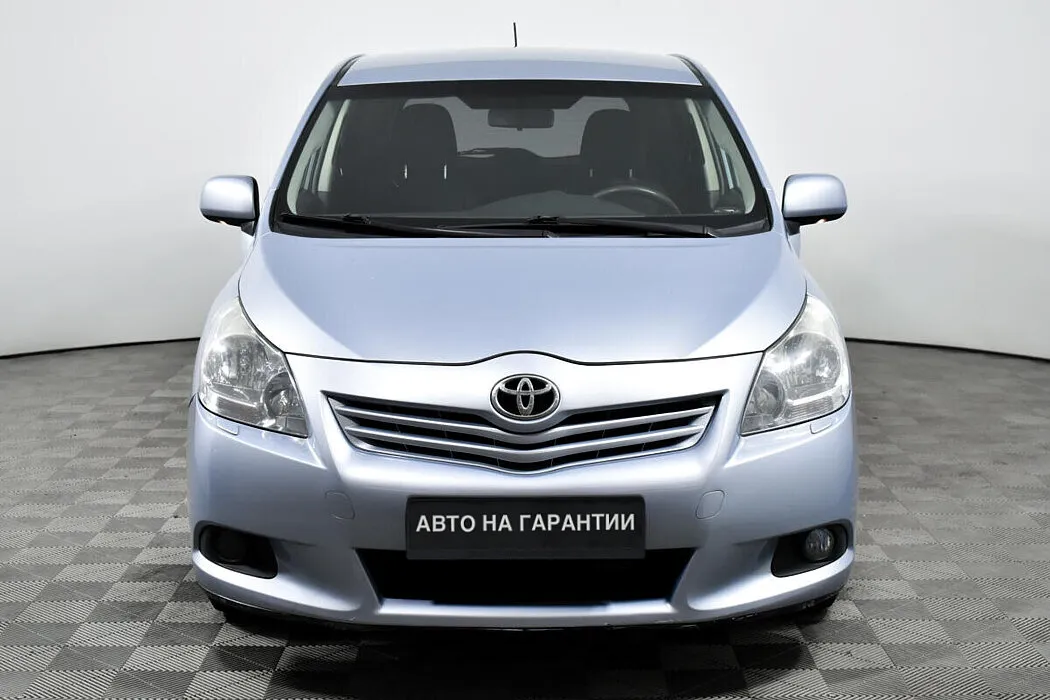 Toyota Verso I · Элеганс — фото 2