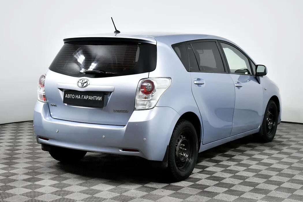 Toyota Verso I · Элеганс — фото 4