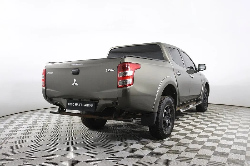 Mitsubishi L200 V · Intense — фото 4