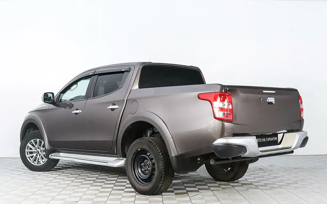 Mitsubishi L200 V · Instyle — фото 3