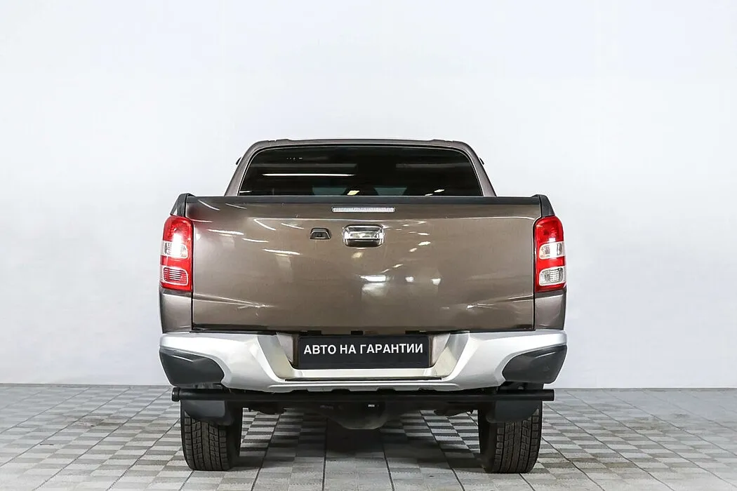 Mitsubishi L200 V · Instyle — фото 4