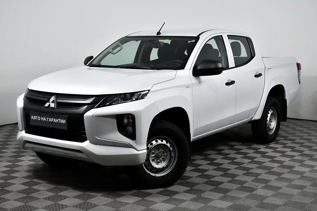Mitsubishi L200 V Рестайлинг · Invite+