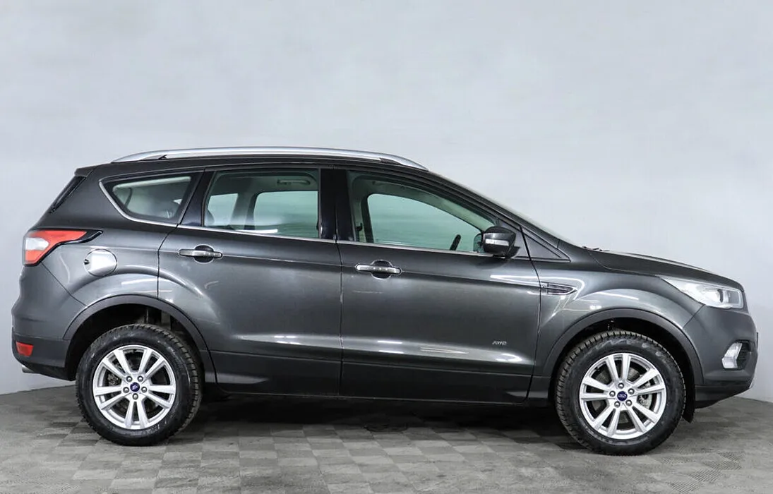 Ford Kuga II Рестайлинг · Titanium — фото 3