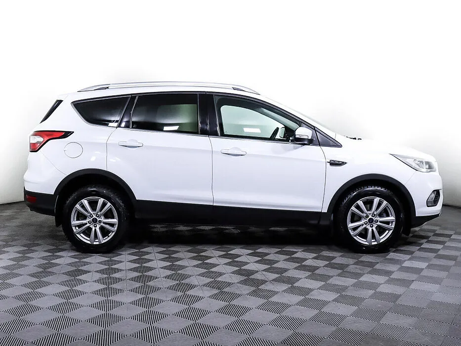 Ford Kuga II Рестайлинг · Titanium — фото 3