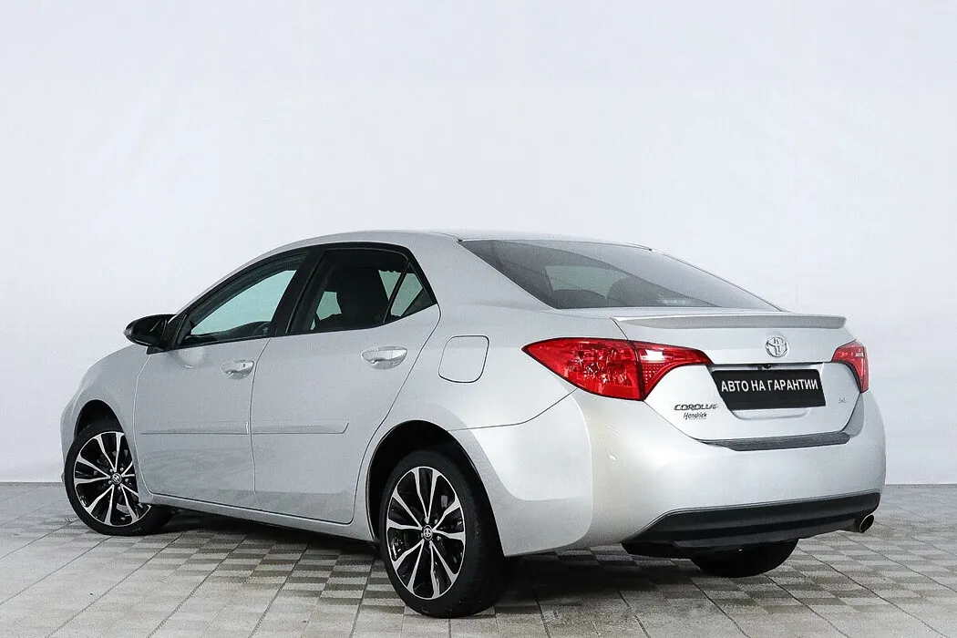 Toyota Corolla XI (E160, E170, E180) Рестайлинг 1 · Стиль Плюс — фото 3