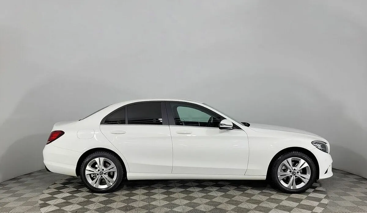 Mercedes-Benz C-Класс IV (W205) Рестайлинг · C 200 4MATIC Sport — фото 4