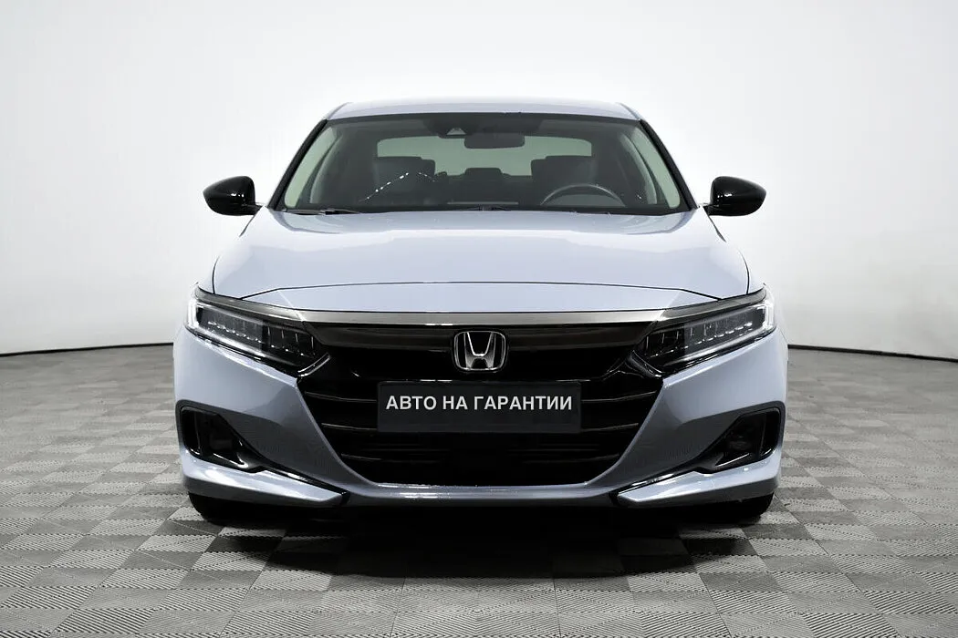 Honda Accord X Рестайлинг — фото 2