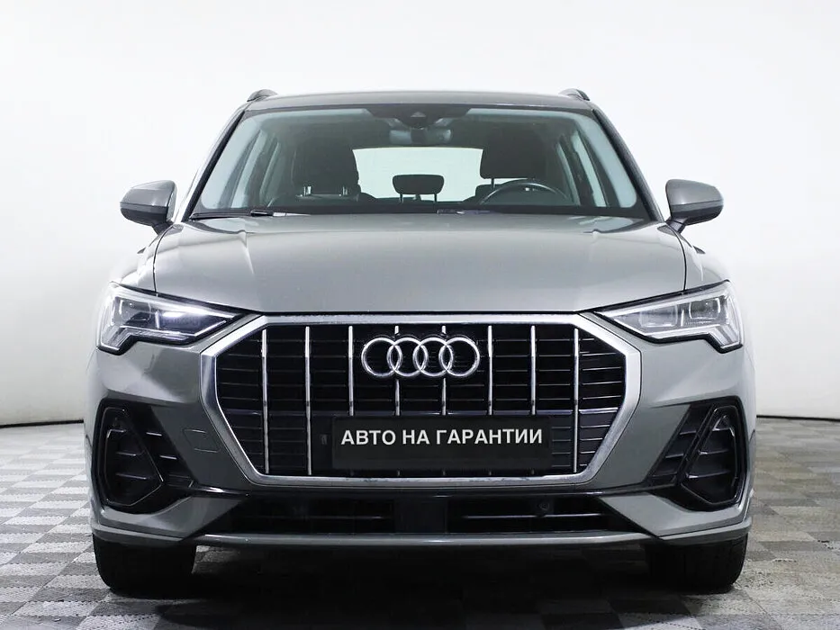 Audi Q3 II (F3) — фото 2