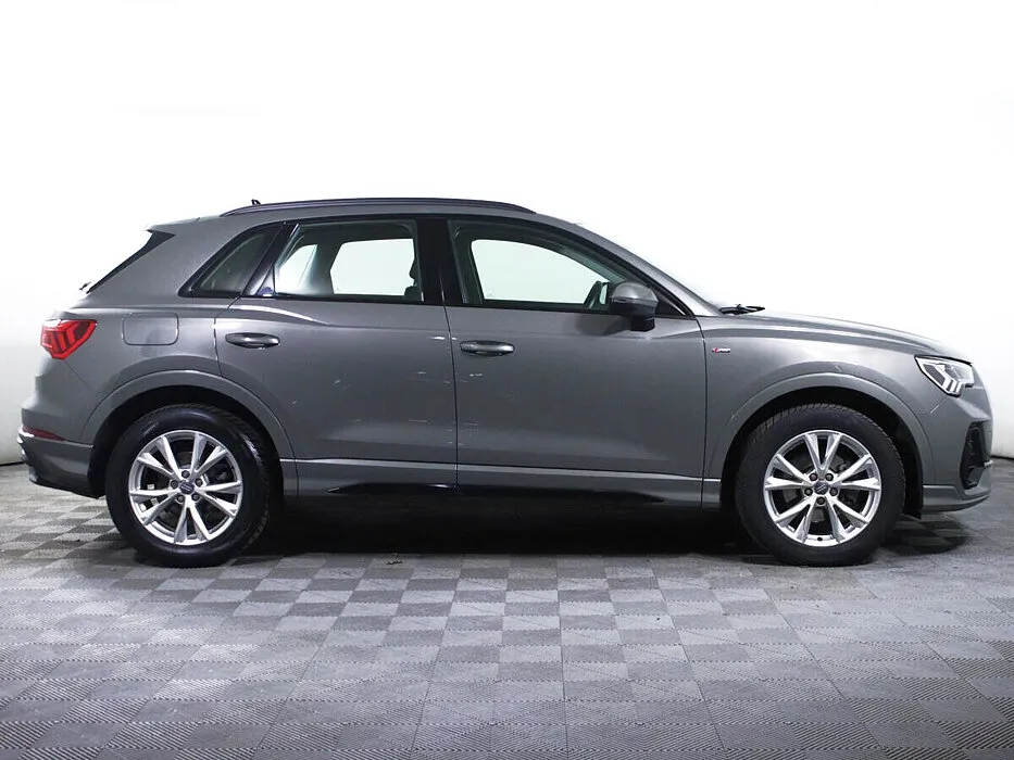 Audi Q3 II (F3) — фото 3