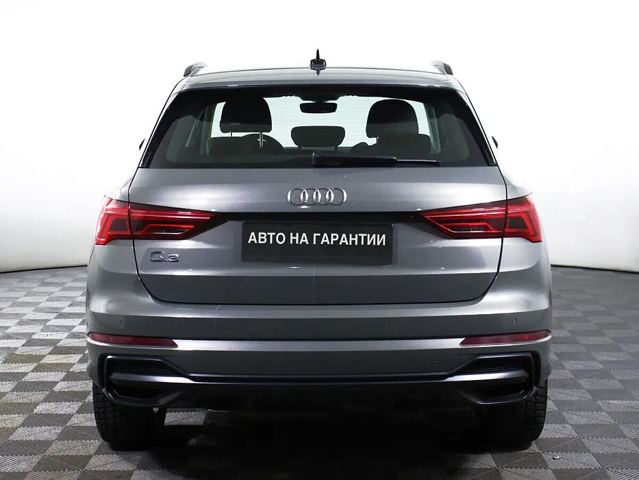 Audi Q3 II (F3) — фото 5