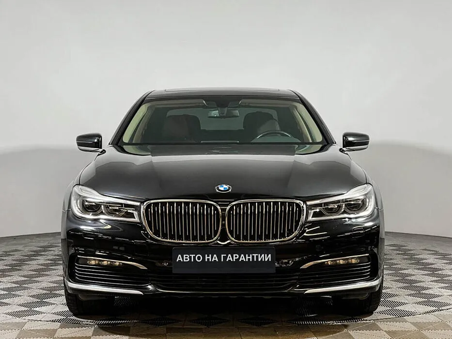 BMW 7 серии VI (G11/G12) · 730Ld xDrive — фото 2