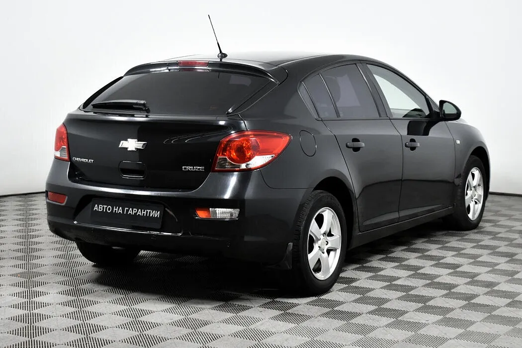 Chevrolet Cruze I Рестайлинг · LS — фото 4