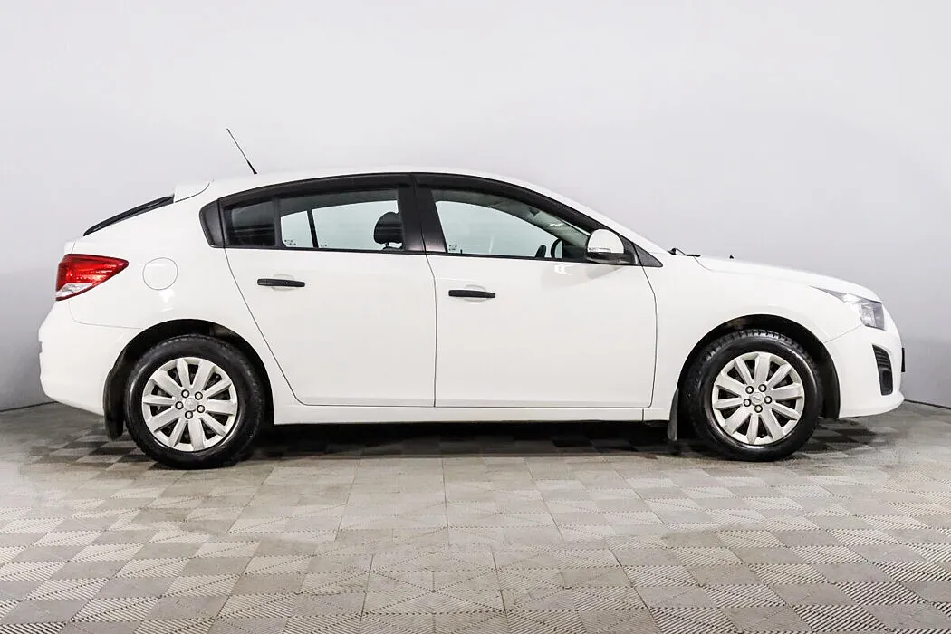 Chevrolet Cruze I Рестайлинг · LS — фото 3