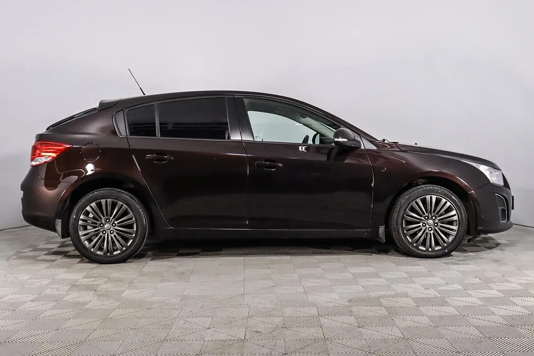 Chevrolet Cruze I Рестайлинг · LT — фото 3