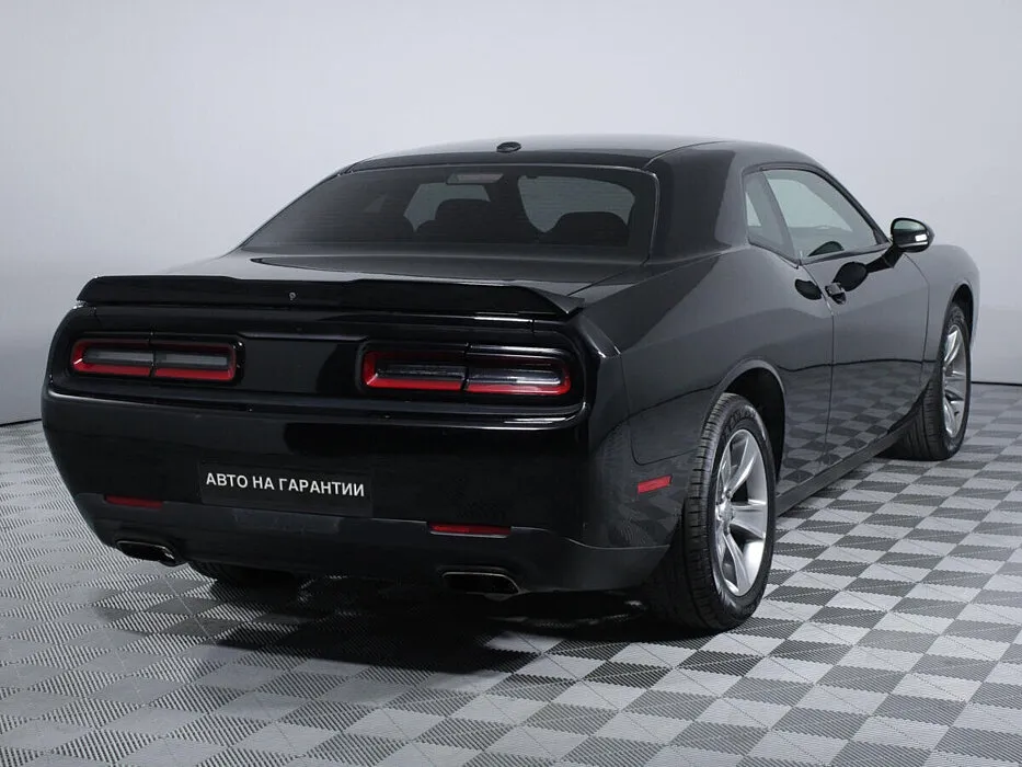 Dodge Challenger III Рестайлинг 2 — фото 4