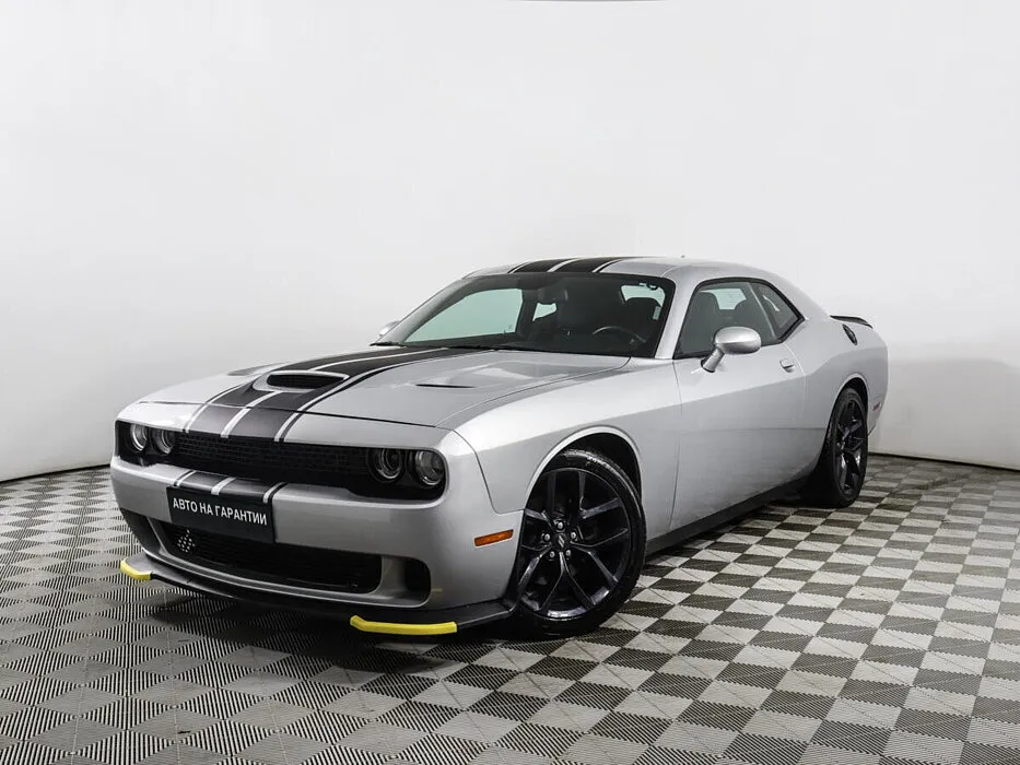 Dodge Challenger III Рестайлинг 2