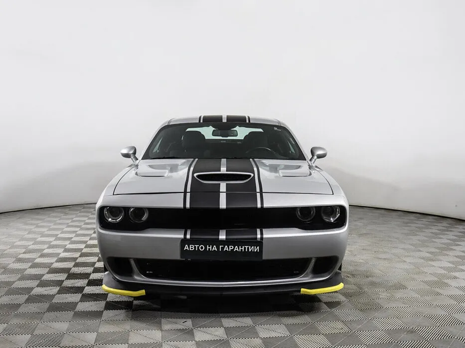 Dodge Challenger III Рестайлинг 2 — фото 2