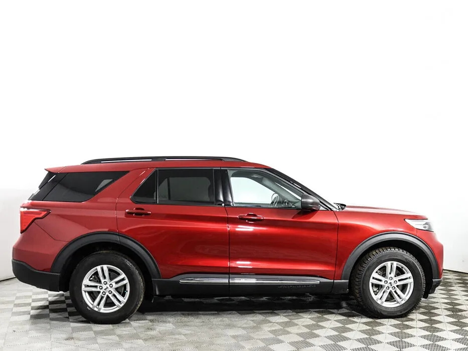 Ford Explorer VI — фото 3