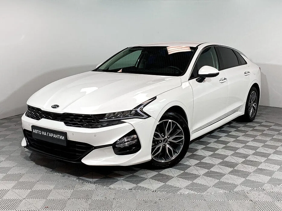Kia K5 III