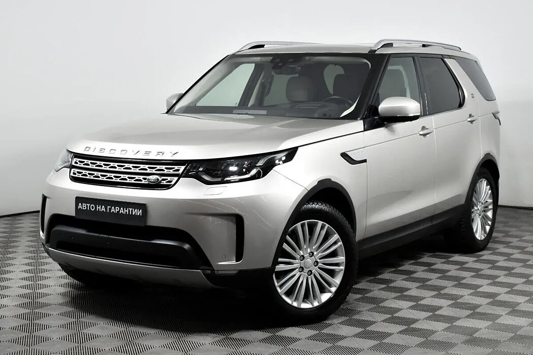 Land Rover Discovery V · SE