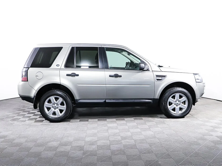 Land Rover Freelander II Рестайлинг 2 · SE — фото 3