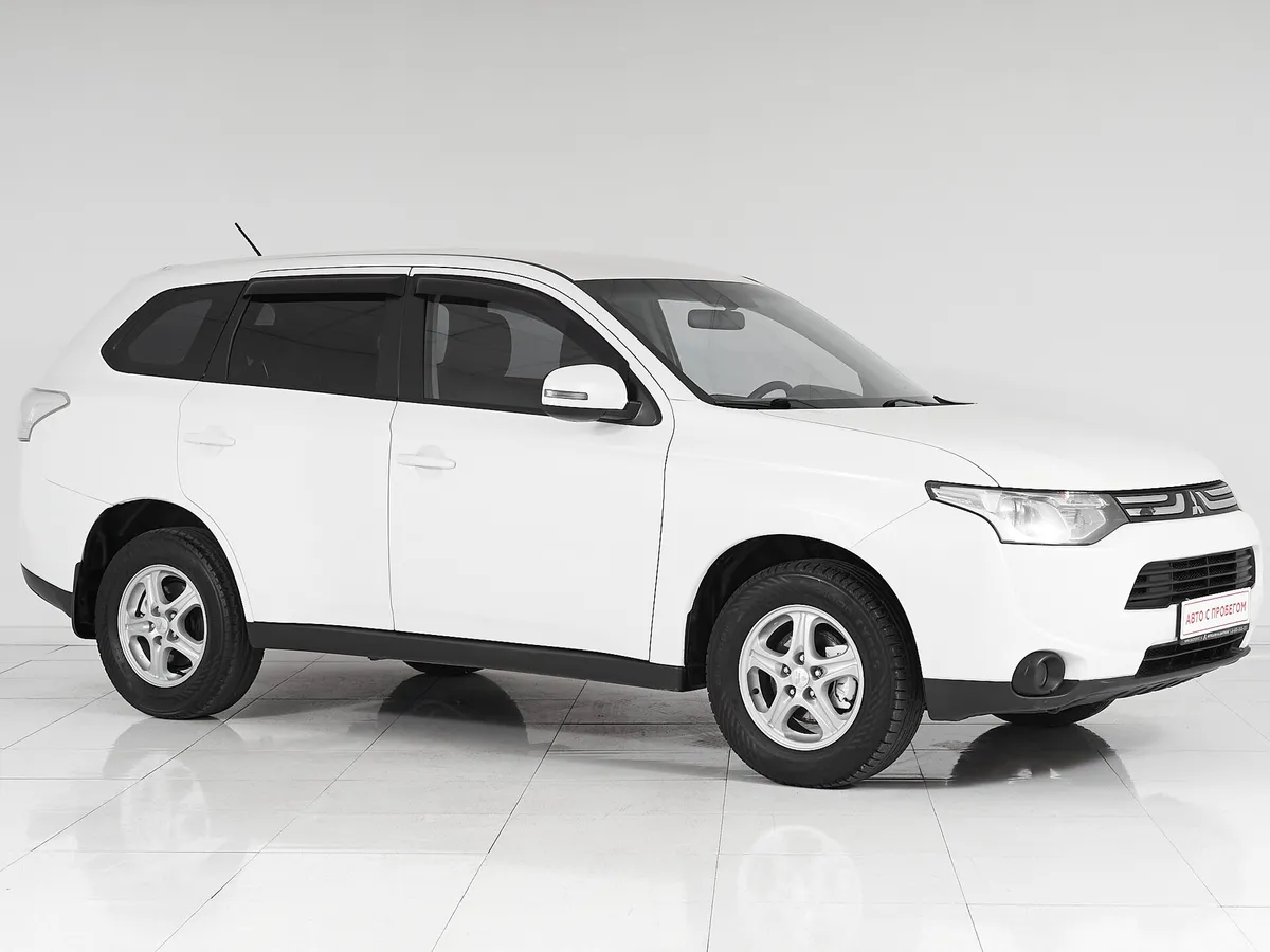 Mitsubishi Outlander III · Intense — фото 3