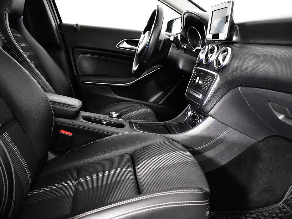 Mercedes-Benz A-Класс III (W176) Рестайлинг · A 180 — фото 5