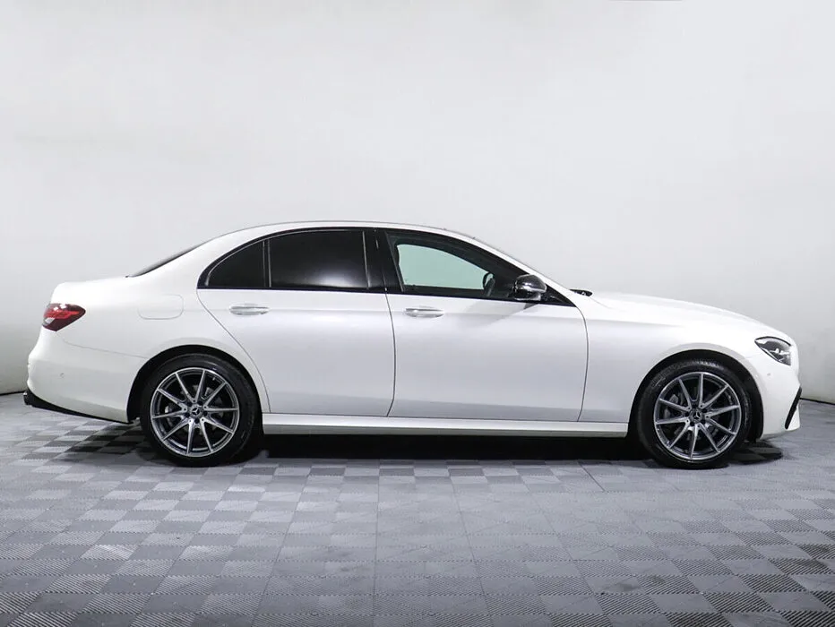 Mercedes-Benz E-Класс V (W213, S213, C238) Рестайлинг · E 300 d 4MATIC Sport Plus — фото 3