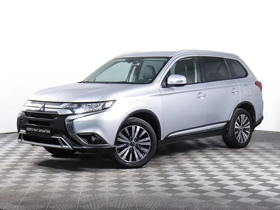 Mitsubishi Outlander III Рестайлинг 3 · Invite