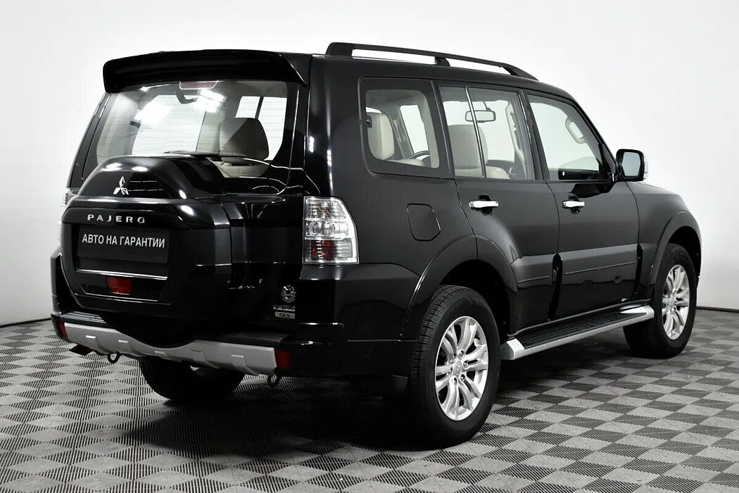 Mitsubishi Pajero IV Рестайлинг 2 · H/L — фото 4