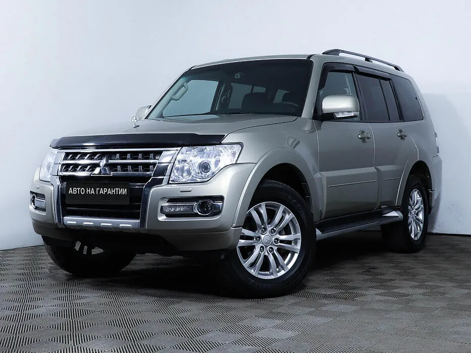 Mitsubishi Pajero IV Рестайлинг 2 · Instyle