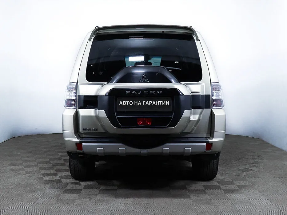 Mitsubishi Pajero IV Рестайлинг 2 · Instyle — фото 4