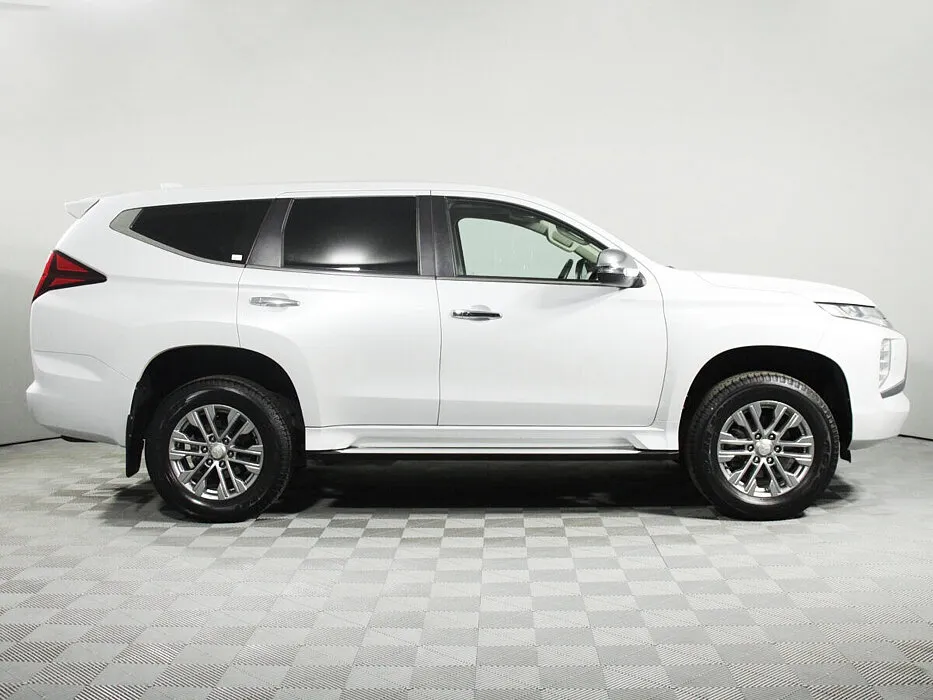 Mitsubishi Pajero Sport III Рестайлинг · Ultimate — фото 3