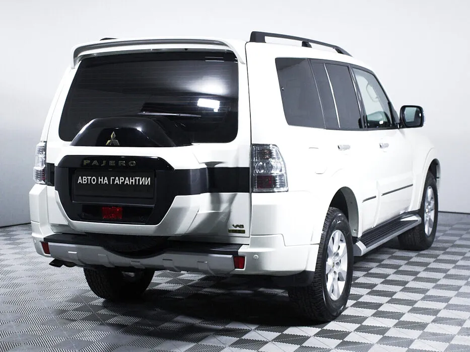 Mitsubishi Pajero IV Рестайлинг 2 · GLS — фото 4