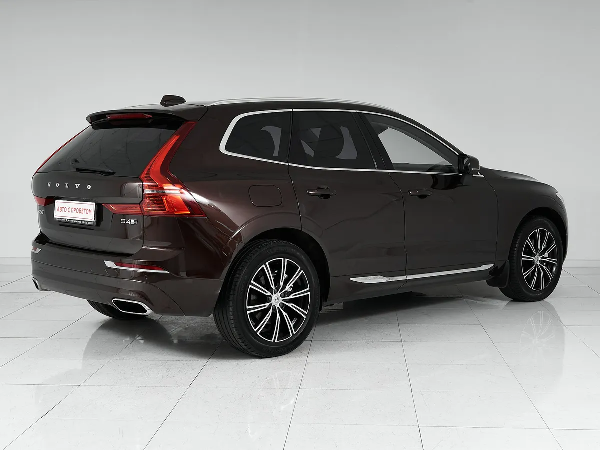 Volvo XC60 II · Momentum — фото 5
