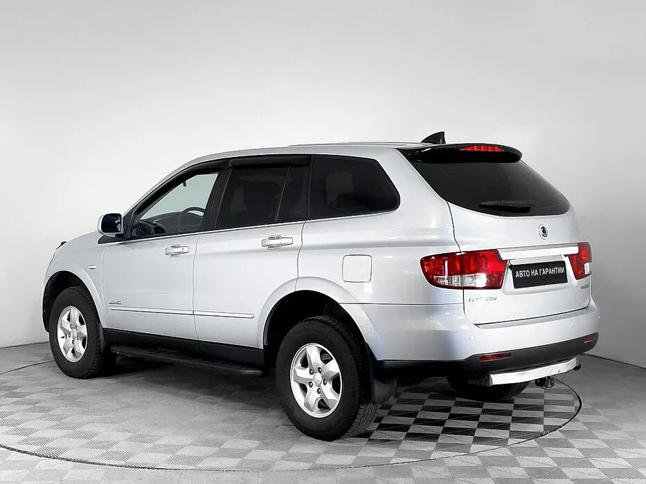 SsangYong Kyron I Рестайлинг — фото 4