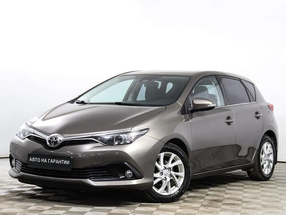 Toyota Auris II Рестайлинг