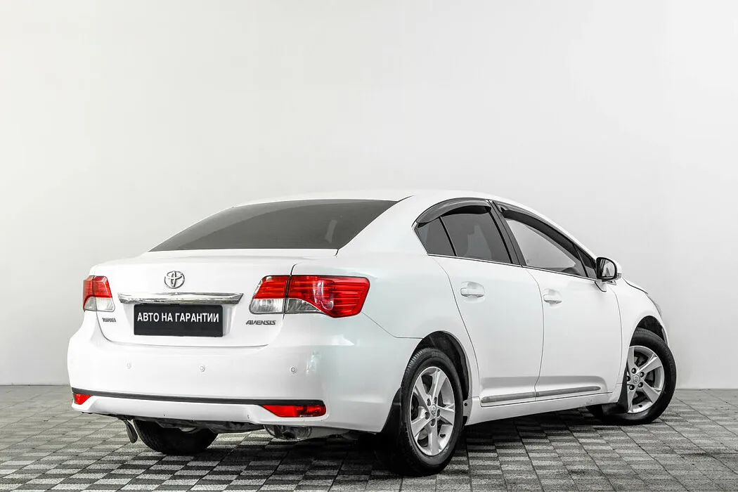 Toyota Avensis III Рестайлинг · Элеганс Плюс — фото 3