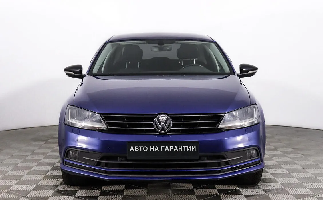 Volkswagen Jetta VI Рестайлинг · Life — фото 2
