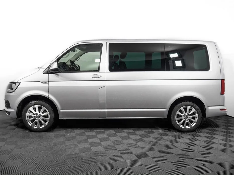 Volkswagen Multivan T6 — фото 3