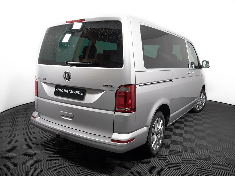 Volkswagen Multivan T6 — фото 4