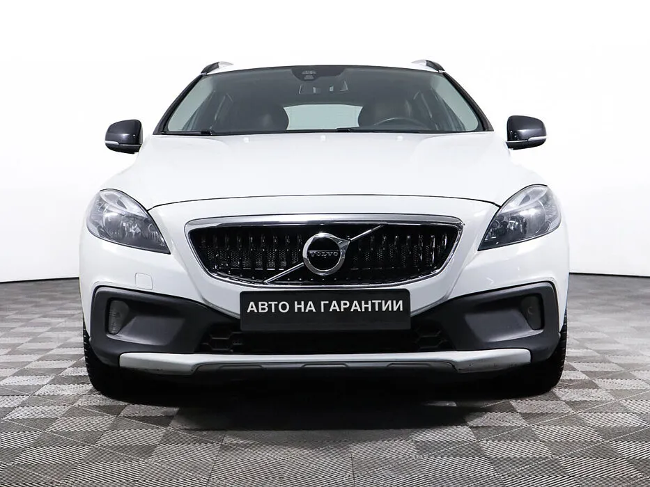 Volvo V40 Cross Country I Рестайлинг · Summum — фото 2