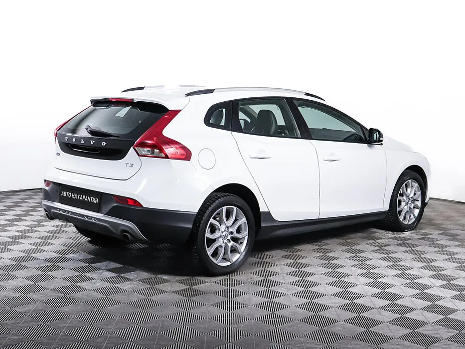 Volvo V40 Cross Country I Рестайлинг · Summum — фото 4