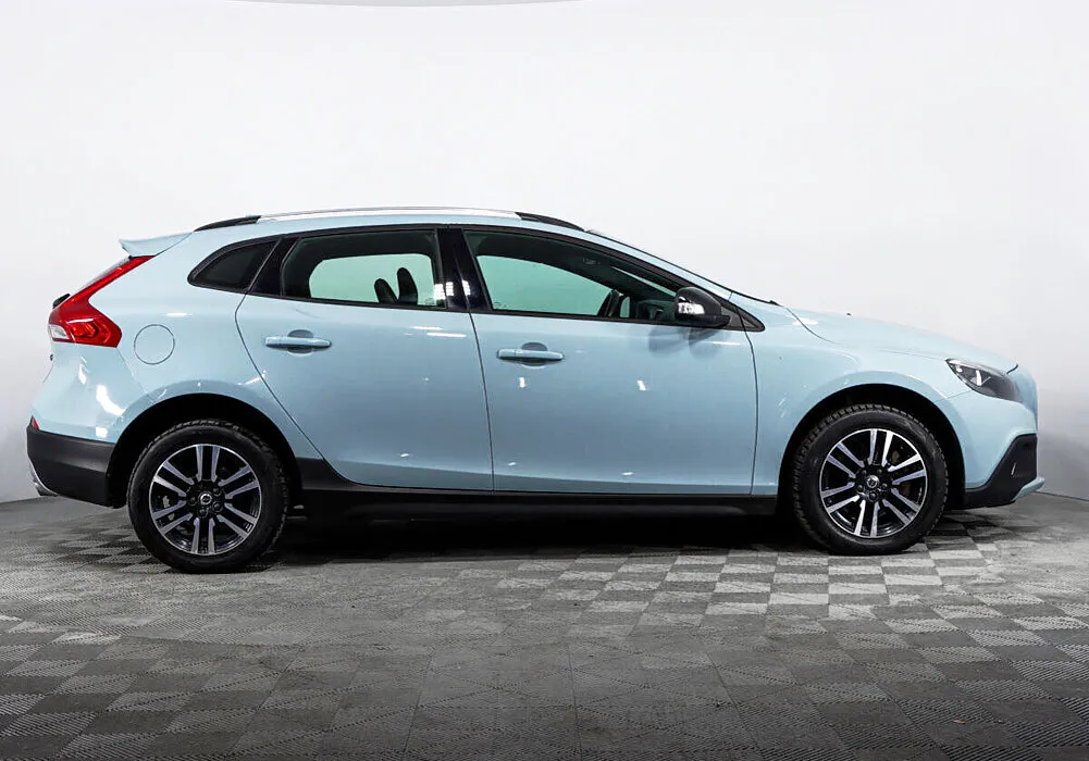 Volvo V40 Cross Country I Рестайлинг · Summum — фото 3