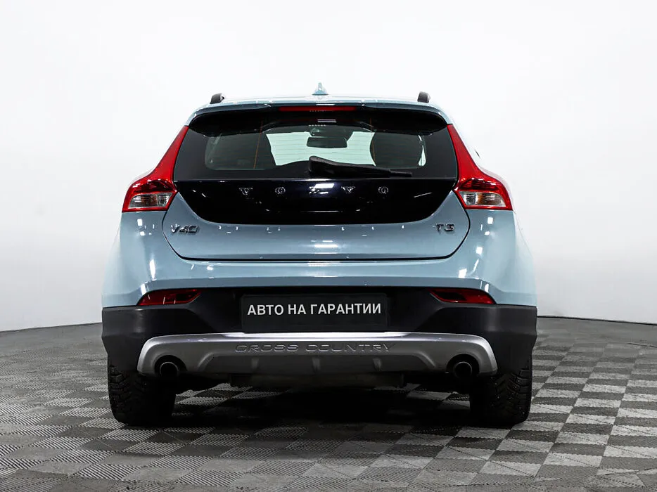 Volvo V40 Cross Country I Рестайлинг · Summum — фото 5