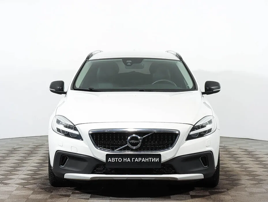Volvo V40 Cross Country I Рестайлинг · Summum — фото 2