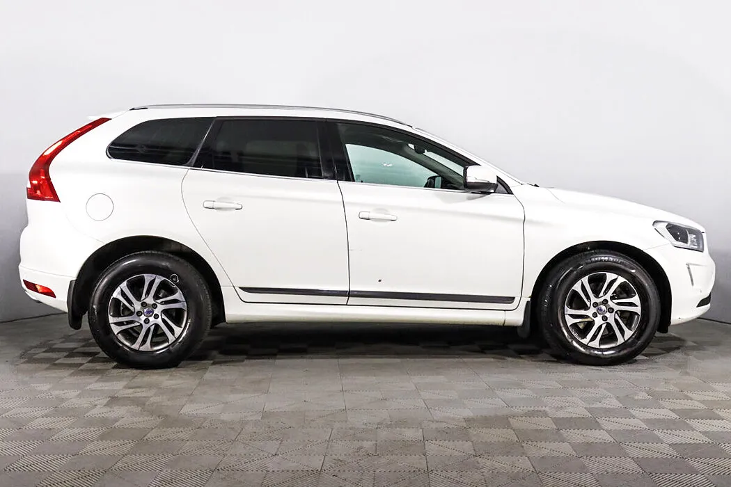 Volvo XC60 I Рестайлинг — фото 3
