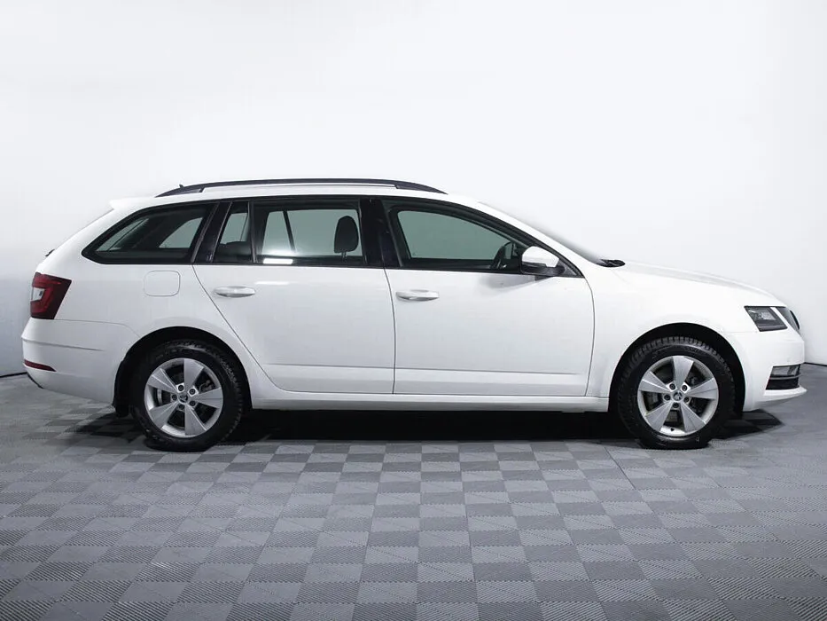 Skoda Octavia III (A7) Рестайлинг · Ambition — фото 3
