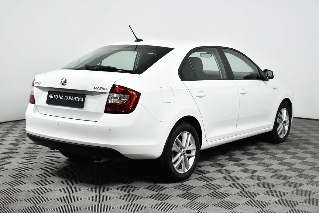 Skoda Rapid I Рестайлинг · Ambition — фото 4
