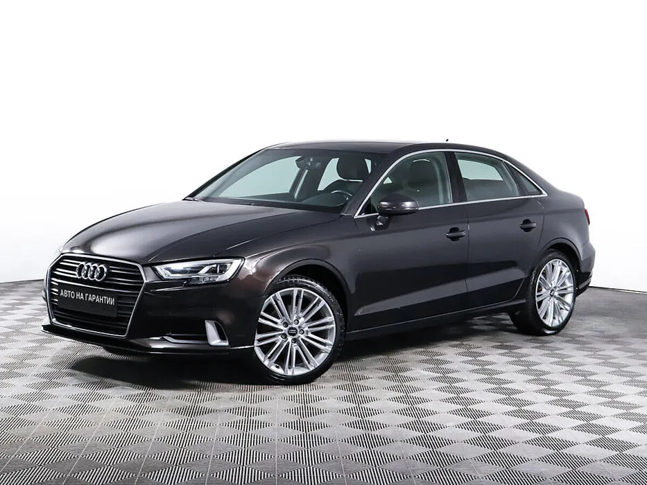 Audi A3 III (8V) Рестайлинг · Basis